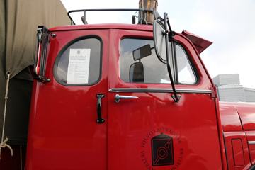 L359 TITAN 1954