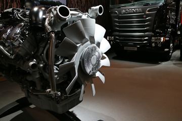 ˹V8 16.4L 