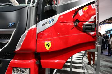 άNEW STRALIS XP 570