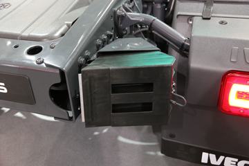 άNEW STRALIS XP 570