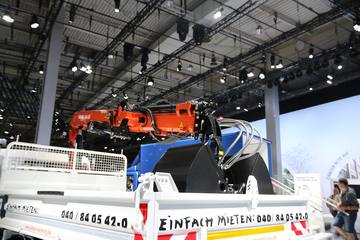 FUSO(��ɣ)CANTER 9C18