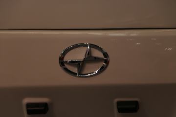 EW4 綯