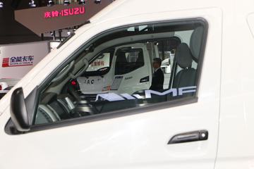 EW4 綯