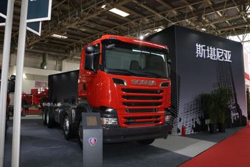 R620 8X4