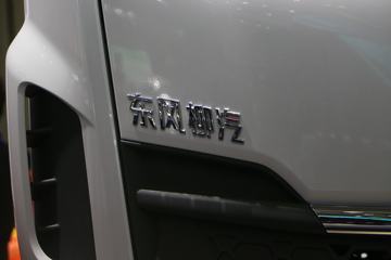  ³M3 220 4X2ػ