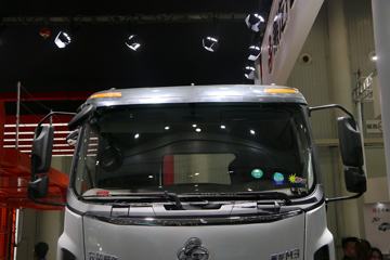  ³M3 220 4X2ػ