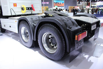 绪 T7 420 6X4 LNGǣ