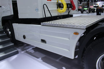 绪 T7 420 6X4 LNGǣ