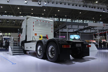 绪 T7 420 6X4 LNGǣ