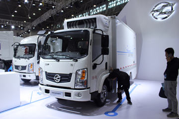 绪 T1 4X2綯س