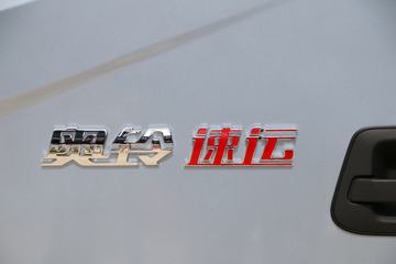   4X2 綯