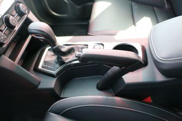     2.0T  Ƥ