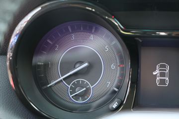     2.0T  Ƥ