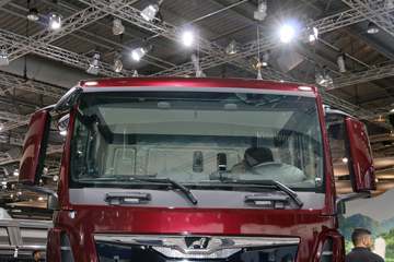  TGS 400 4X2ǣ