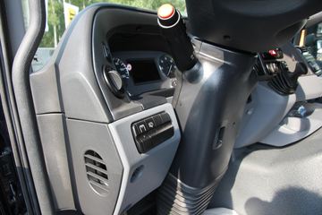 Actros 8X8̳