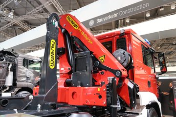 �� TGS 500���� 6X2�泵��ǣ����