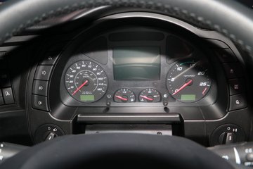 ά New Stralisؿ 460 6X2 LNGǣ