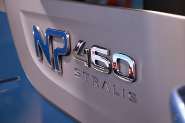 ά New Stralisؿ 460 6X2 LNGǣ