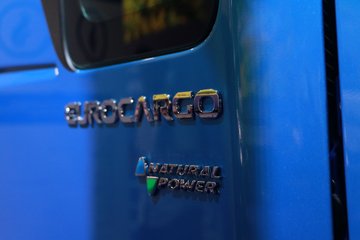 ά EuroCargoп 204 4X2 CNGж
