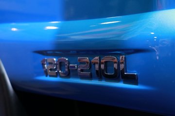 ά EuroCargoп 204 4X2 CNGж