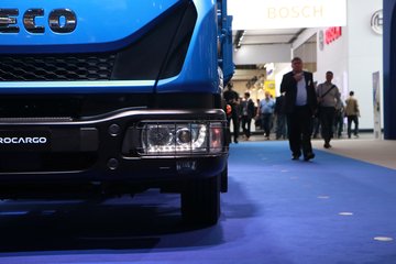 ά EuroCargoп 204 4X2 CNGж