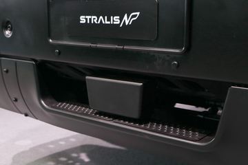 ά Stralisؿ 400 6X2 CNGس
