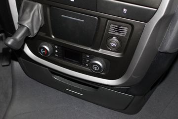 ά 460 4X2 LNGǣ1150Km