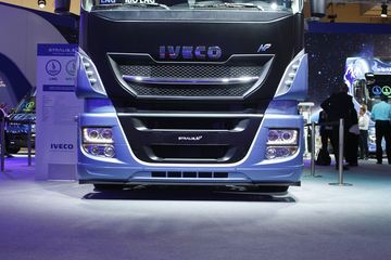 ά 460 4X2 LNGǣ1150Km