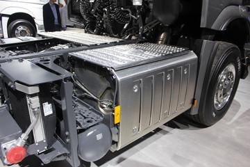 Arocsؿ 4X2ǣ(1851LS)
