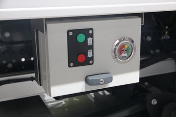  Econic 4X2ʽػ(1830NGT)