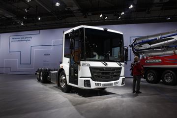  Econic SD 300 4X2ػ