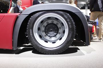  Arocsؿ 4X2ǣ(1853 LS nRL)
