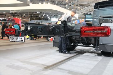  TGM 320 4X2ػ