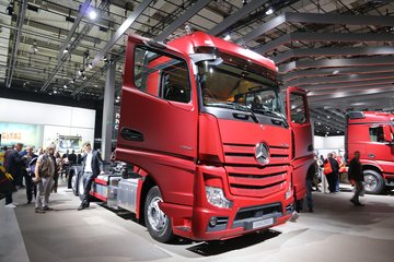  Actros 6X2ǣ(2545L)