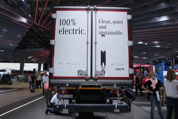  Actros 4X2綯س