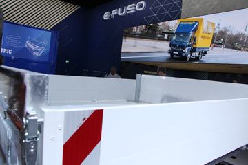  ɣFUSO Canter 9C18·Ԯ