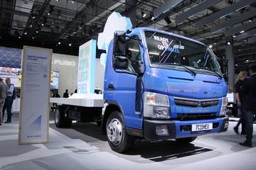  ɣFUSO Canter 7C15 HEV