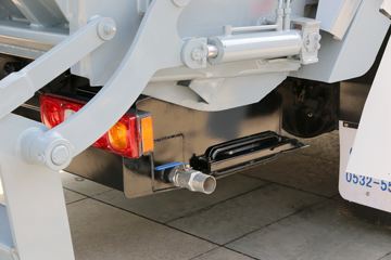 L3000 4X2綯