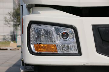 L3000 4X2綯