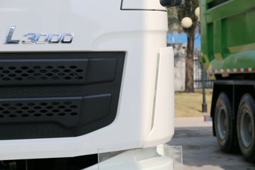 L3000 4X2綯