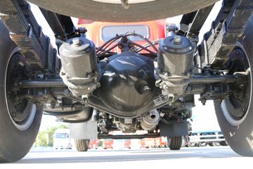 J6F 130 4X2 Ῠ()