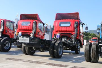 J6F 130 4X2 Ῠ()