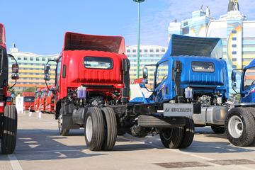 J6F 130 4X2 Ῠ()