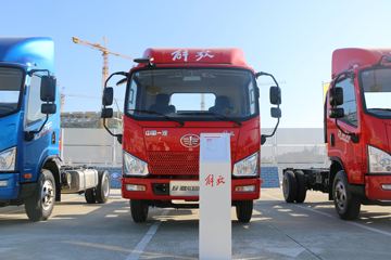 J6F 130 4X2 Ῠ()