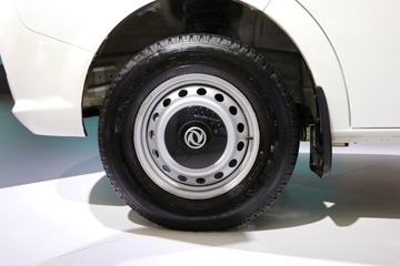 V9 2.3L 136 ж