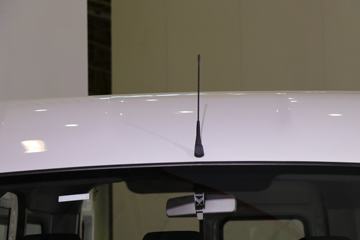 V9 2.3L 136 ж