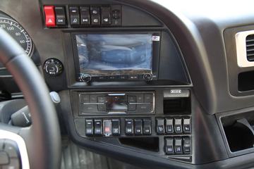 ǵ¿C7H 600 6X4AMTǣ()