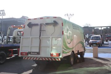ŷ 綯