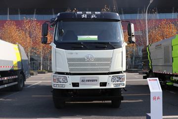 J6L  320 8X4 8賵