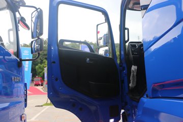 R60D 220 6X4 4.8ж